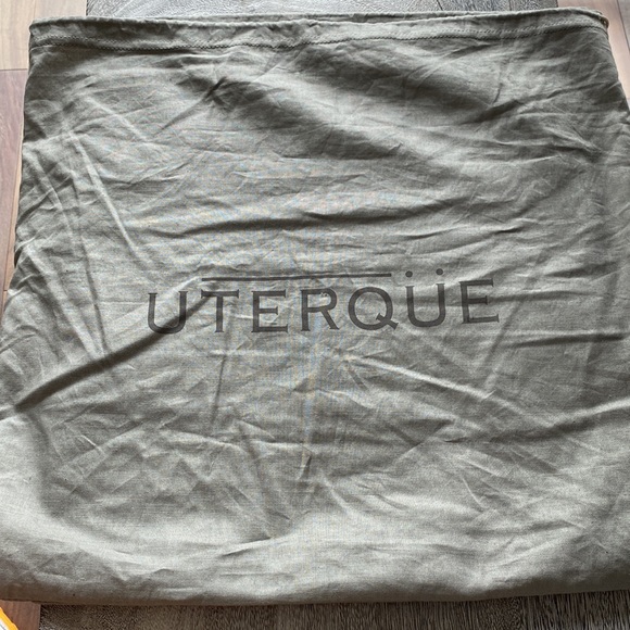 UTERQUE navy leather handbag - Picture 8 of 8